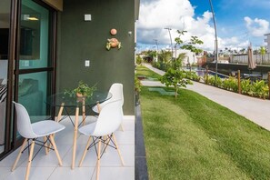 Apartamento | Opções para refeição ao ar livre