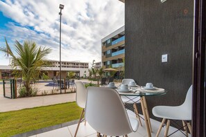Apartment | Outdoor dining - Mana Beach Experience B16 - Carpediem (Ipojuca)