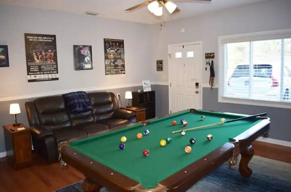 Spielezimmer