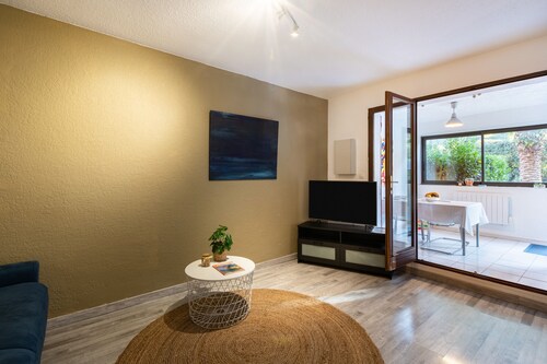 Les Pierreplane - One Bedroom Apartment, Sleeps 4
