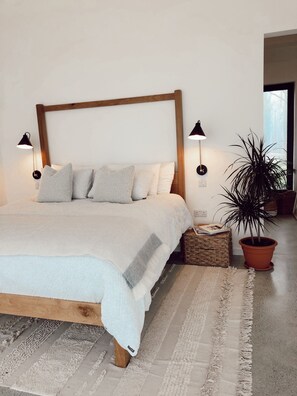 4 Schlafzimmer, Reisekinderbett, WLAN, Bettwäsche