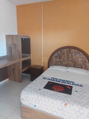Habitación económica | Wifi gratis 