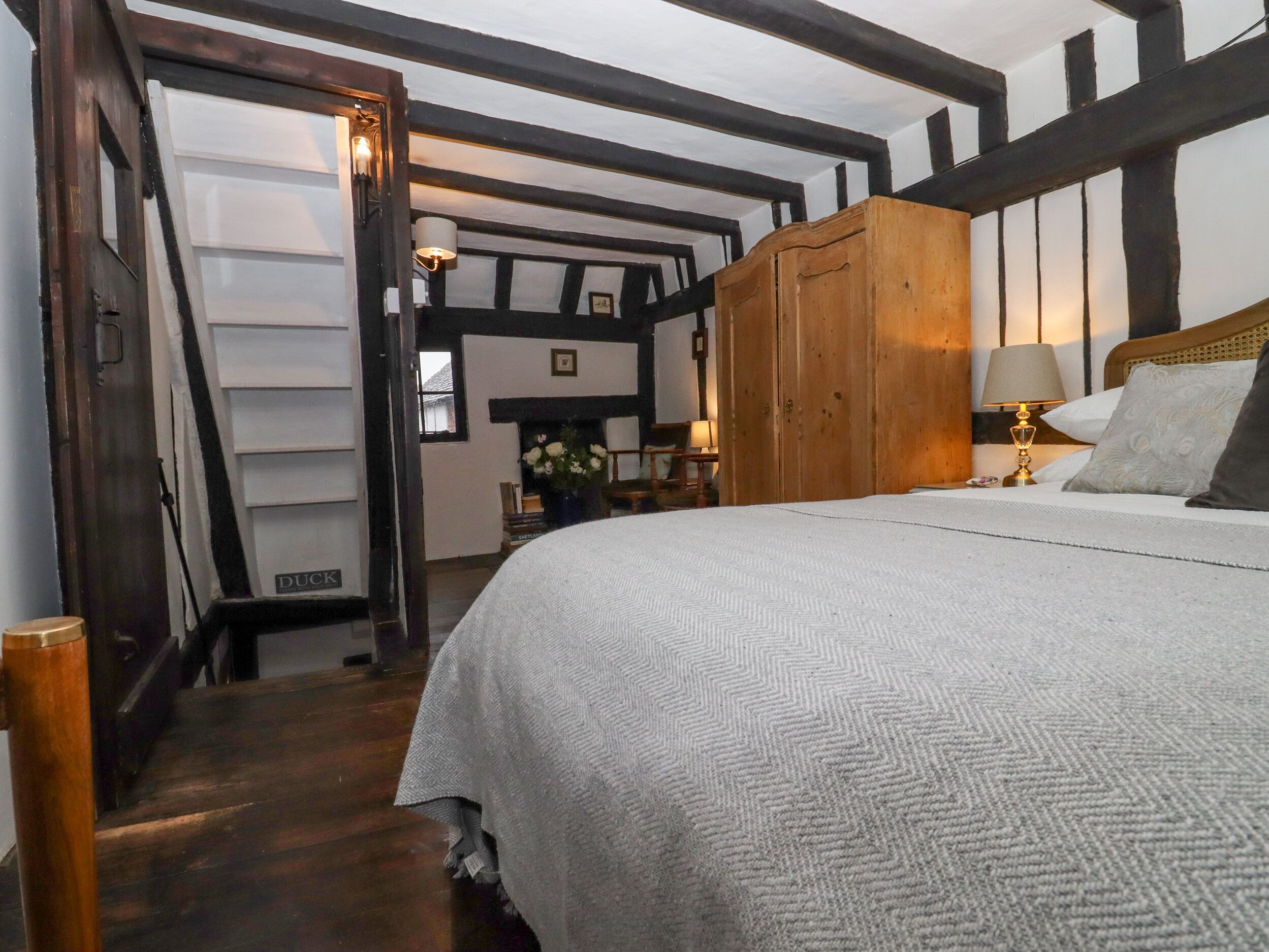 2 多间卧室、特色装修、特色家居、免费 WiFi