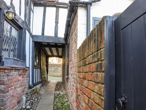 Exterior - Church View (Rye)