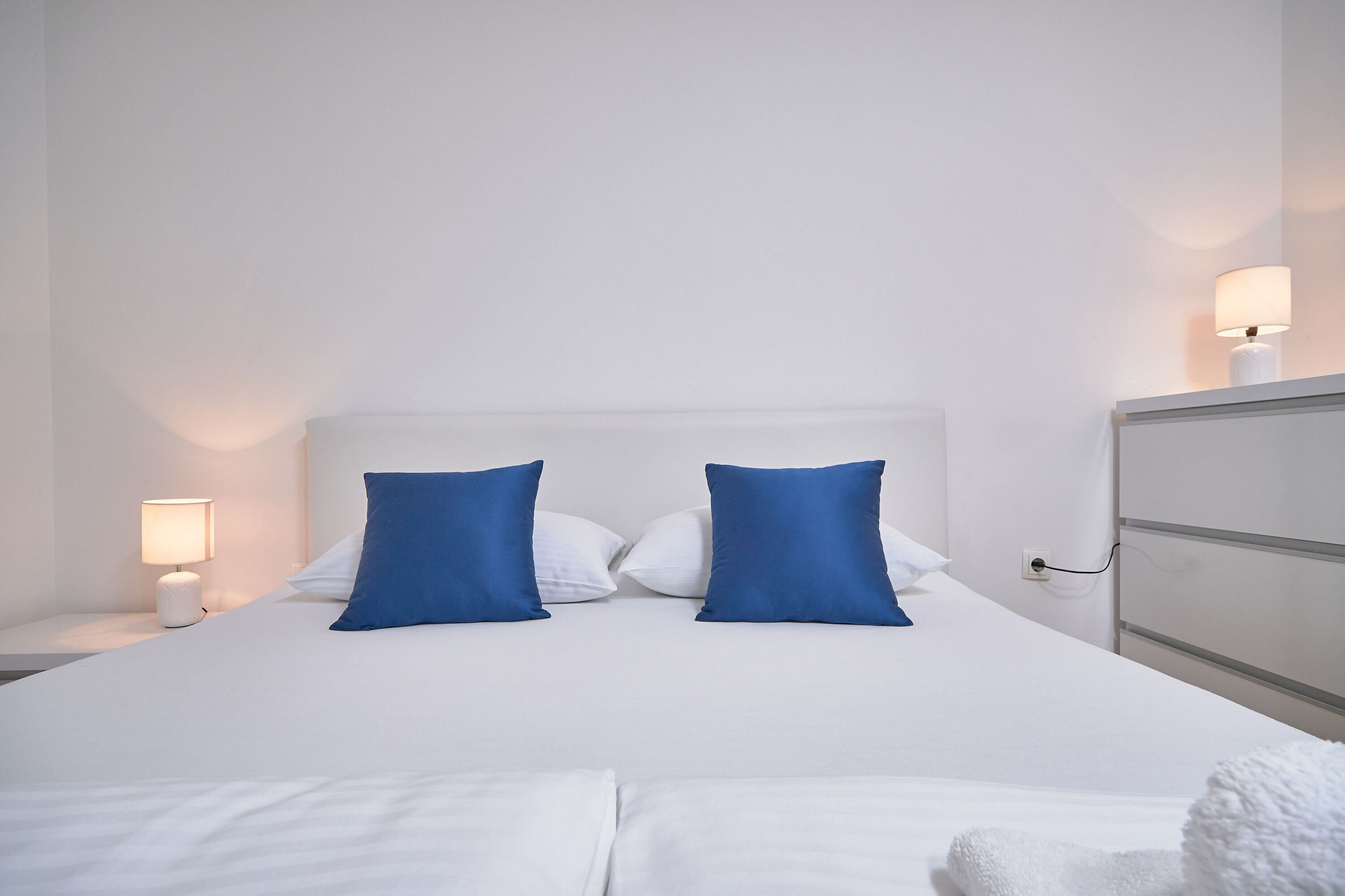 Apartment | 1 bedroom, blackout drapes, iron/ironing board, free WiFi