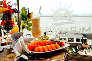 Studio | Aamiaisateria