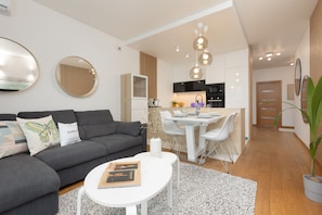 Living room - Lux Jana Kazimierza by Renters Prestige (Warsaw)