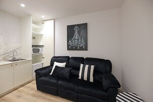 Quarto duplo superior | Escrivaninha, Wi-Fi de cortesia
