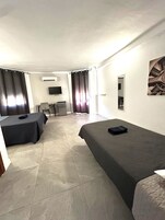 Down duvets, minibar, individually decorated, individually furnished