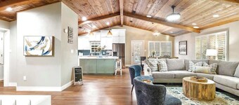 Luxury on Lake LBJ-Sleeps 14 | Firepit | Boat Slip