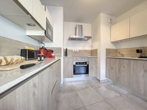 Fridge, microwave, oven, dishwasher