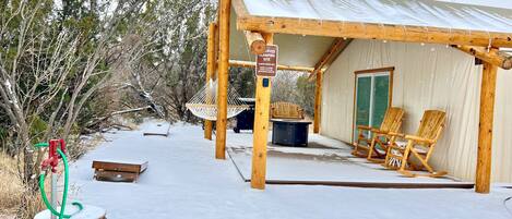 المنطقة المحيطة بالمنشأة