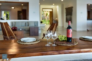 Interior - Luxury 4BDR Ocean front villa (Q.R)