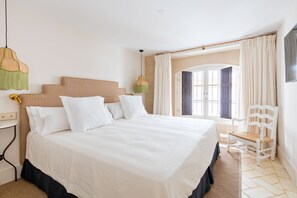 Family Apartment | Hypo-allergenic bedding, down duvets, free minibar items