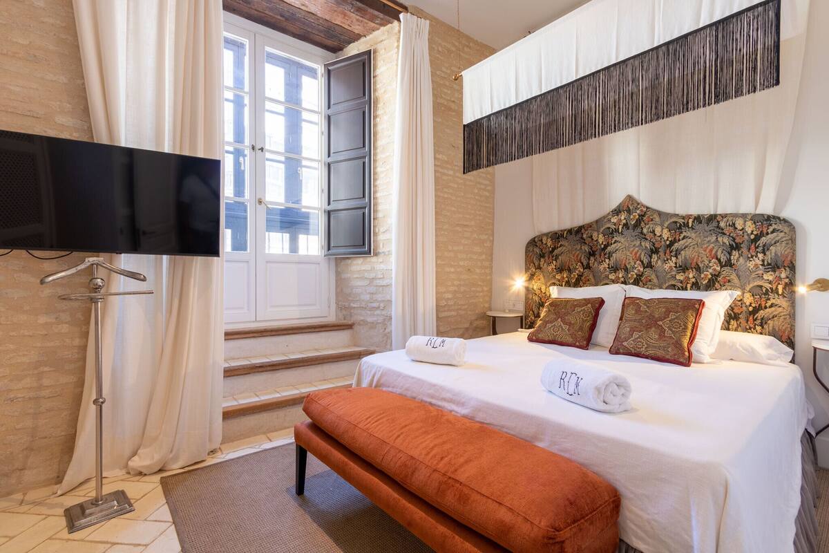 Ropa de cama hipoalergénica, cubrecamas y artículos del minibar gratis 