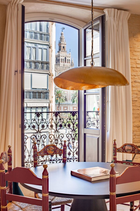 Panoramic-Apartment | Blick auf die Stadt