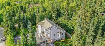 Wind Song Retreat on the Anchorage Hillside!