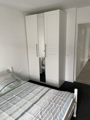 1 makuuhuone, vauvan matkasänky, ilmainen Wi-Fi, vuodevaatteet