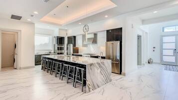 Lò vi sóng, máy rửa bát