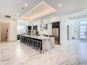 Microwave, dishwasher - Luxury Mansion With Private Pool on Reunion Resort, Orlando Mansion 5813 (Kissimmee)