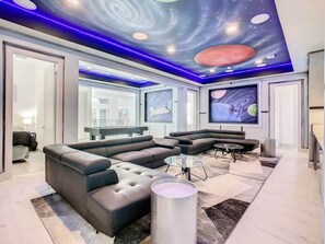 Property amenity - Luxury Mansion With Private Pool on Reunion Resort, Orlando Mansion 5813 (Kissimmee)