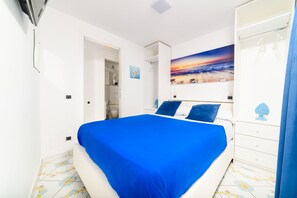 2 bedrooms, down comforters, memory foam beds, blackout drapes