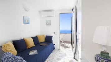 House, 2 Bedrooms, Smoking, Terrace | 2 bedrooms, down comforters, memory foam beds, blackout drapes