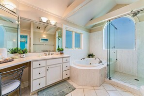 Bathtub, hair dryer, towels - Above The Cut- Ocean View, Bob Sikes Cut, Private Pool, Hot Tub (St. George Island)