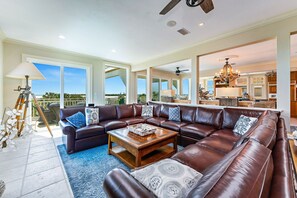 Table tennis, books, stereo - Above The Cut- Ocean View, Bob Sikes Cut, Private Pool, Hot Tub (St. George Island)
