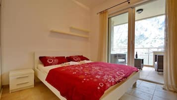 1 bedroom, iron/ironing board, free WiFi, bed sheets