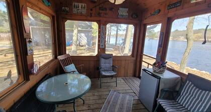 Lake home close to Nordic Mountain and area golf courses.