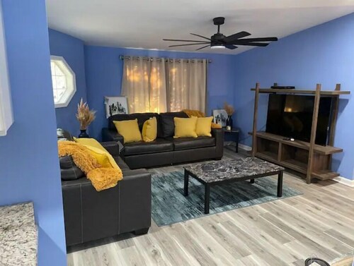 New renovation located between N.O & B.R.