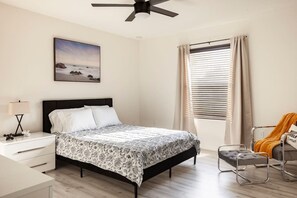 4 makuuhuonetta, silitysrauta/-lauta, vauvan matkasänky, ilmainen Wi-Fi