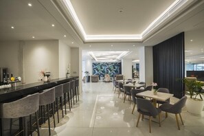 Dining - Tsokkos Beach Hotel (Paralimni)