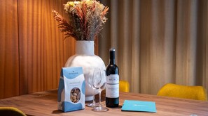 Dining - Firmeza388 3E - Luminous Apartment by LovelyStay (Porto)
