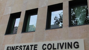 A building with a sign that reads "FINESTATE COLIVING". - Finestate Coliving Mairie d'Issy  (Issy-les-Moulineaux)