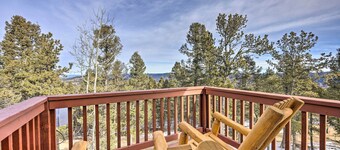 Woodland Park Home w/ Stunning Mountain Views