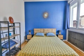 3 quartos, ferros/tábuas de passar roupa, berço de viagem, Wi-Fi