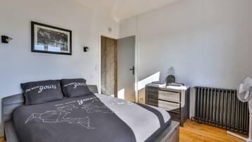 3 chambres, fer et planche Ă repasser, lit parapluie, Wi-Fi