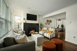 Smart TV, fireplace, foosball - Modern Prairie Village Home - Minutes from parks, shopping, dining (Prairie Village)