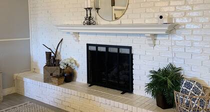 Country Living-Pine Breeze Haven 15 min drive to Casino