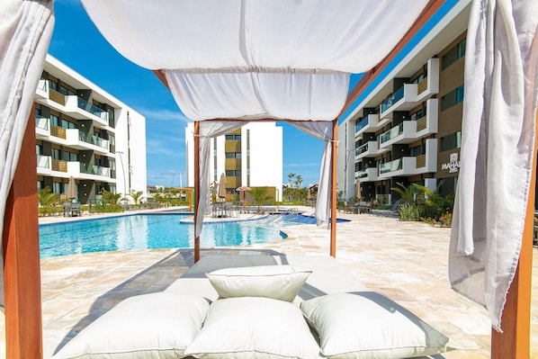 Apartamento | Piscina | 4 piscinas externas