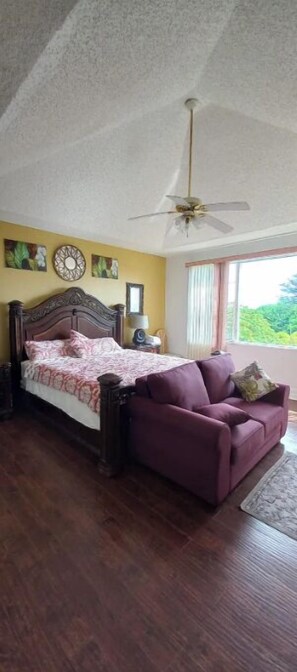 4 makuuhuonetta, Wi-Fi