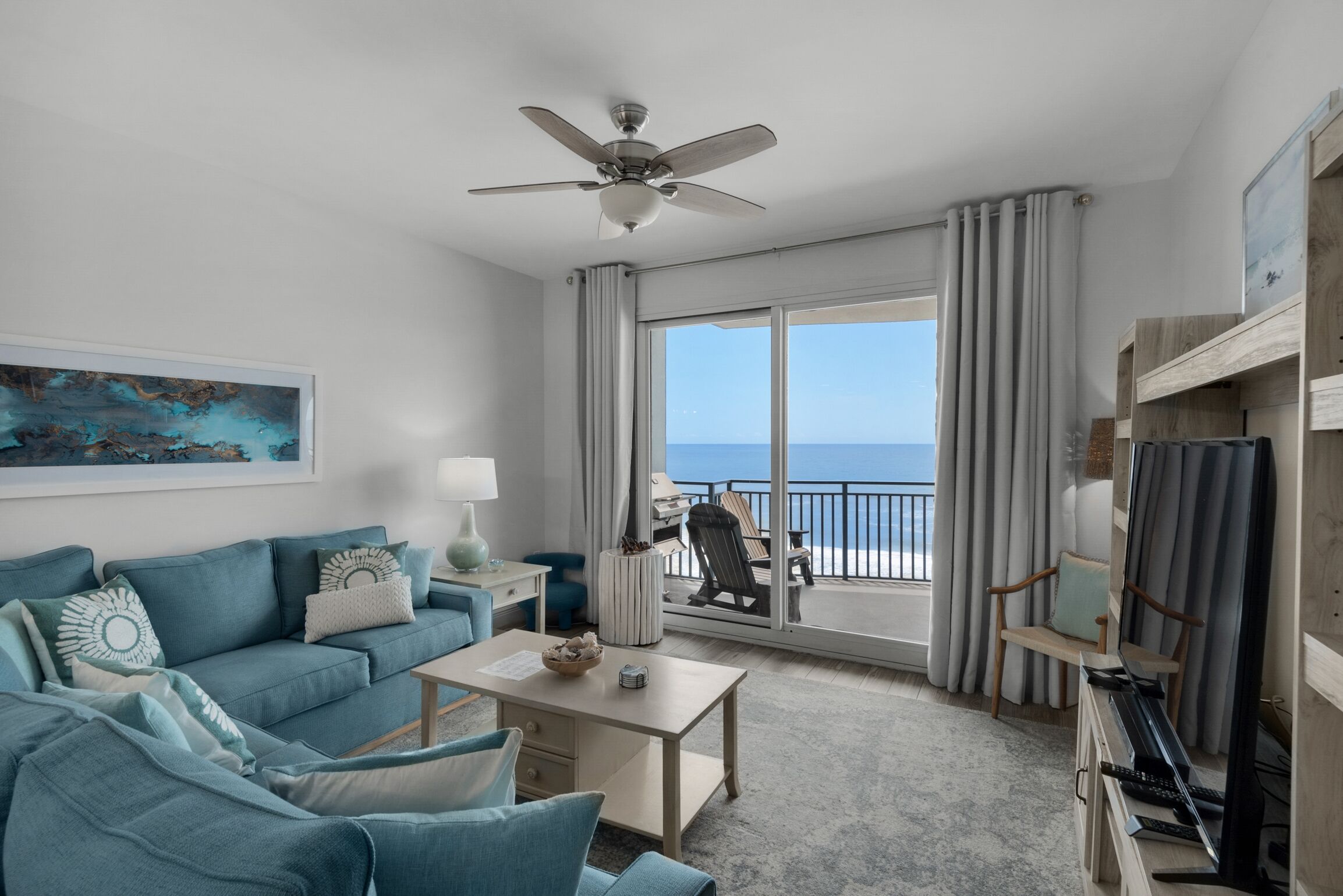 BeachFront~Large Balcony~Pool~Fitness Center~Spa~2BR+Bunks Sterling Breeze 804