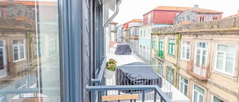 Family Studio | Balcony view
