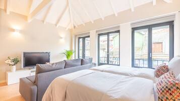 Estudi familiar | 1 dormitori, roba de llit d'alta qualitat i decoració individual