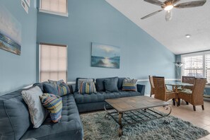 Smart TV - Walk 2 Beach~4 Pools~Hot Tub~Tennis + Shuffle Board~Horizon South 51B (Panama City Beach)