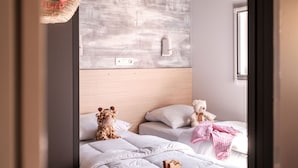 Laptop workspace, blackout curtains, free WiFi, individually furnished - Slow Village Marennes Oléron  (Marennes-Hiers-Brouage)