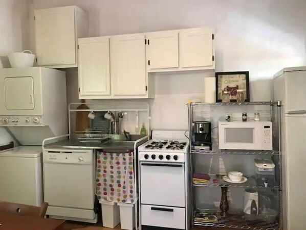 Refrigerador y microondas 