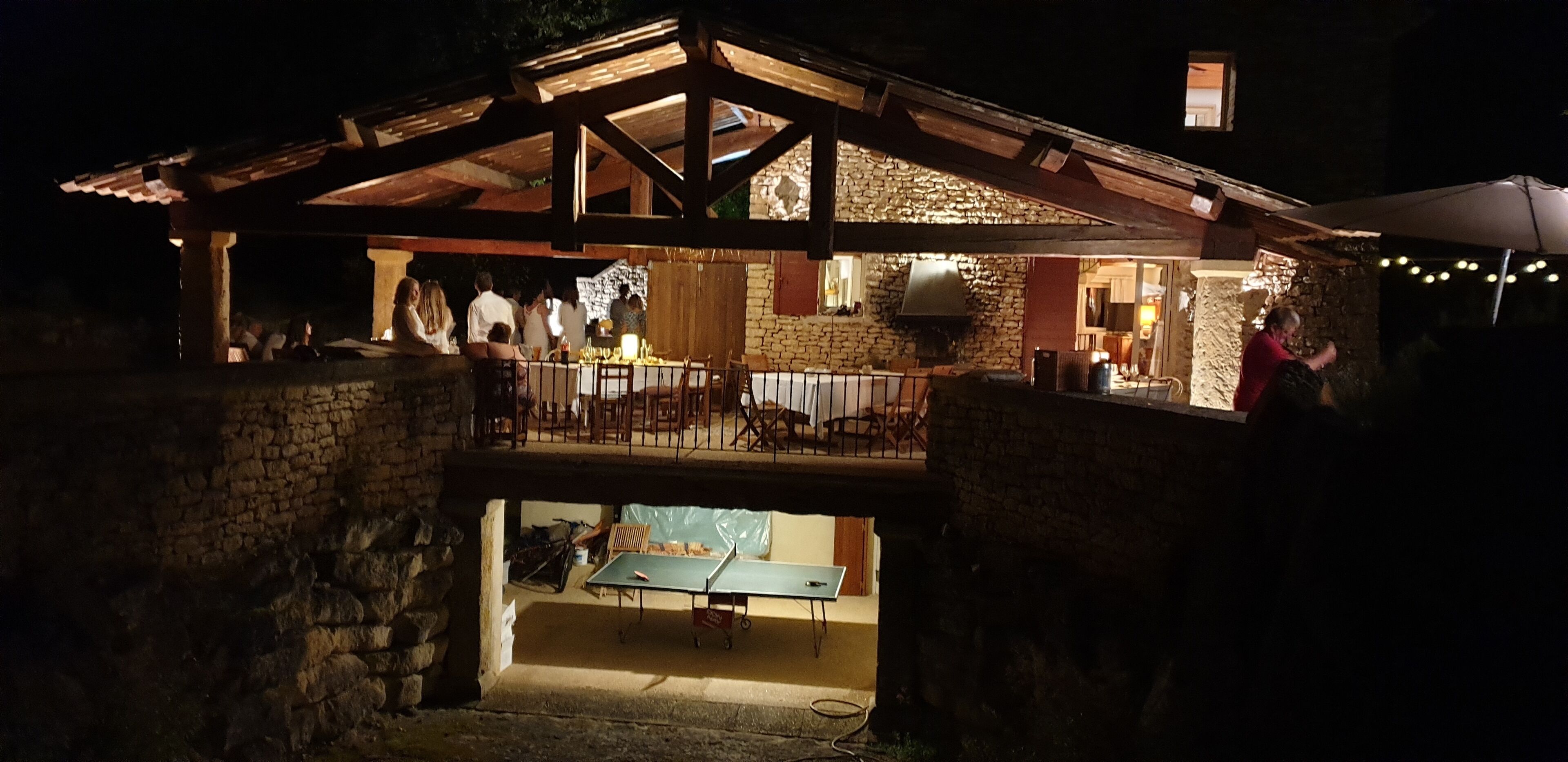 Outdoor dining